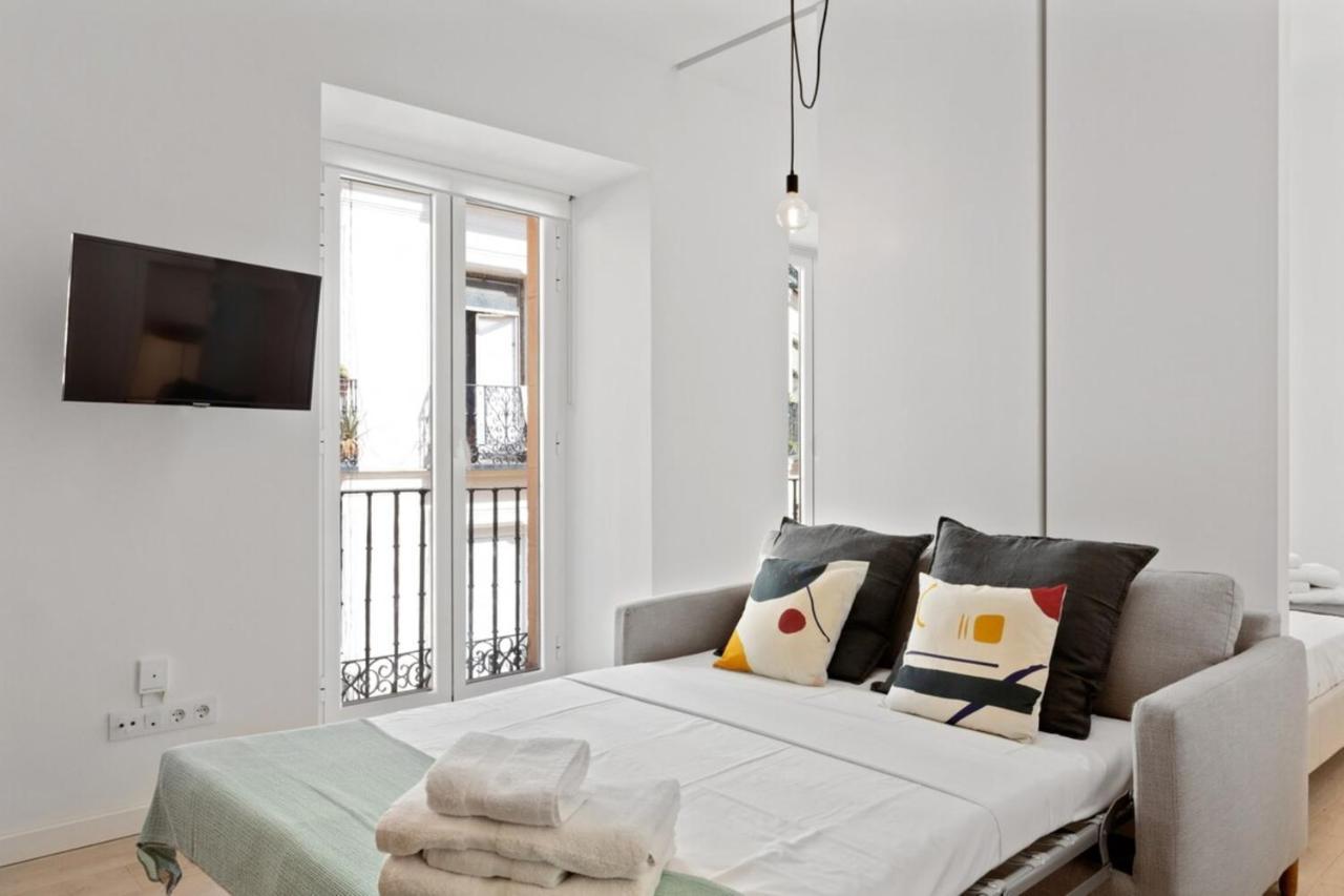Modern 1 Bedroom Apartment Near Lavapies Madrid Esterno foto