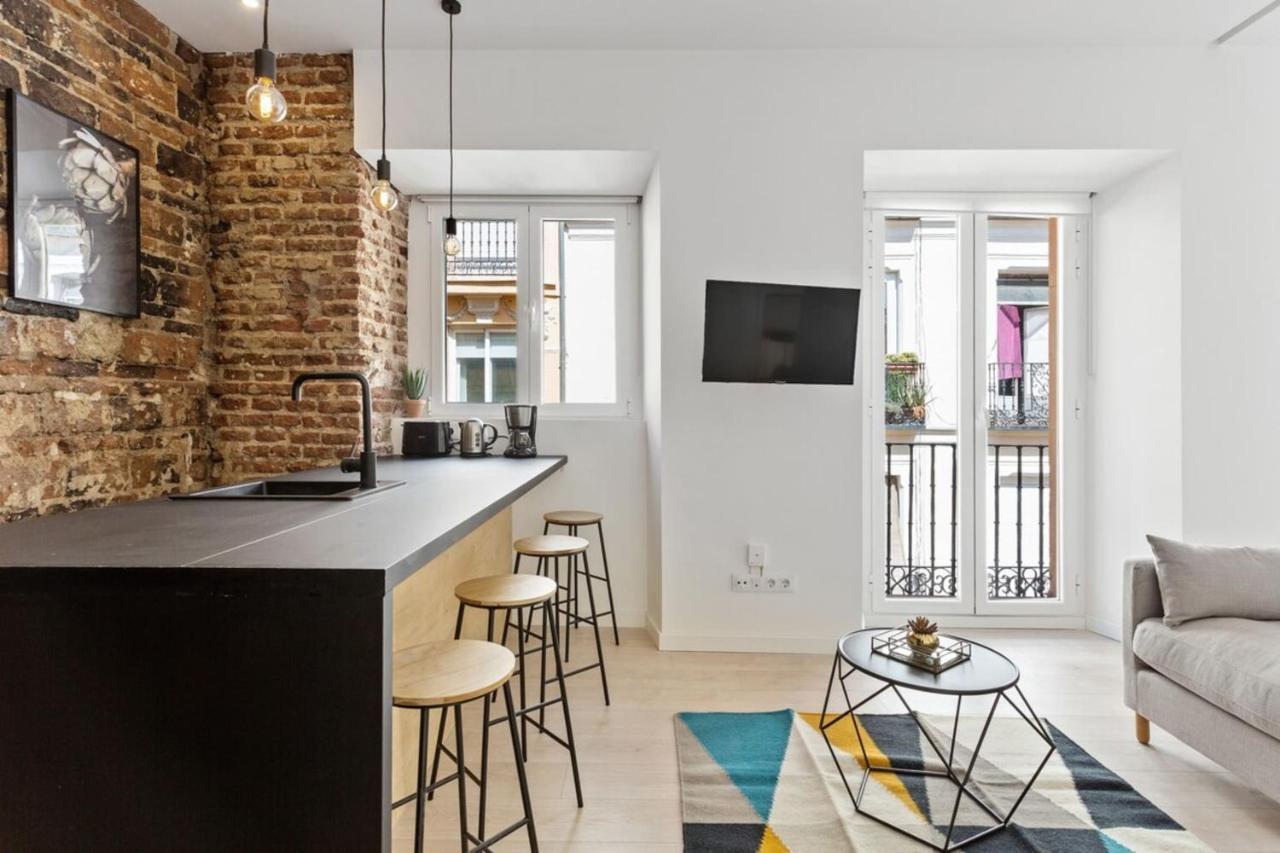 Modern 1 Bedroom Apartment Near Lavapies Madrid Esterno foto