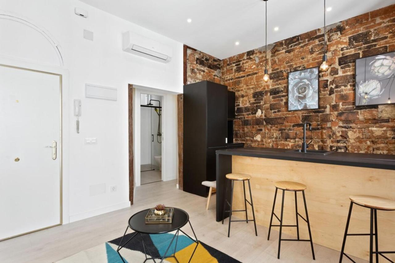 Modern 1 Bedroom Apartment Near Lavapies Madrid Esterno foto