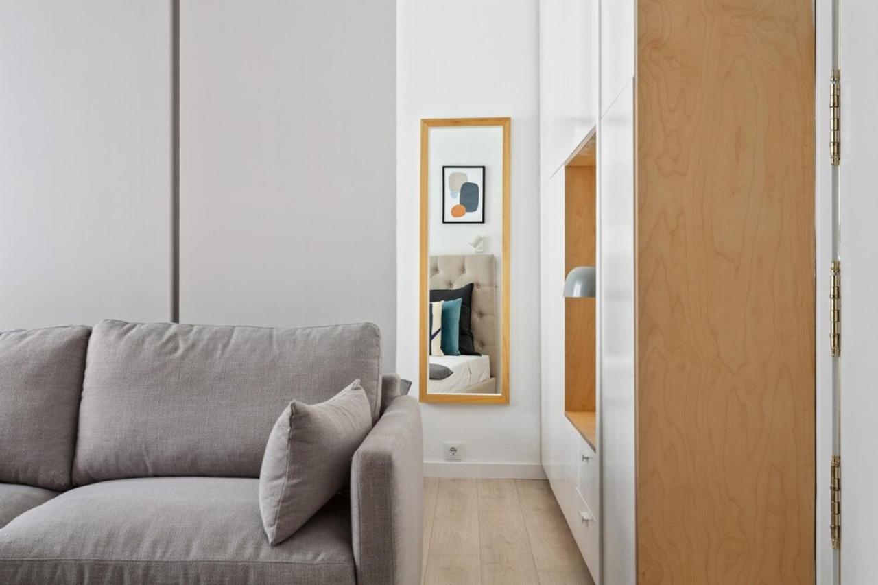 Modern 1 Bedroom Apartment Near Lavapies Madrid Esterno foto